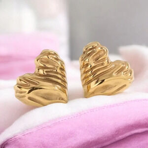 🆕️18K Gold Plated Stainless Steel Minimalist Textured Heart Stud Earrings